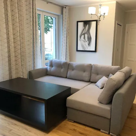 1 Apartament *
